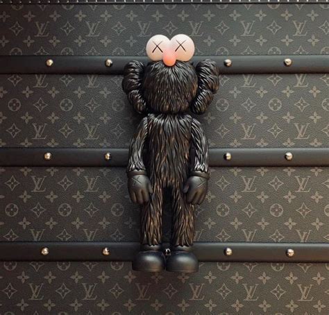 gucci x kaws